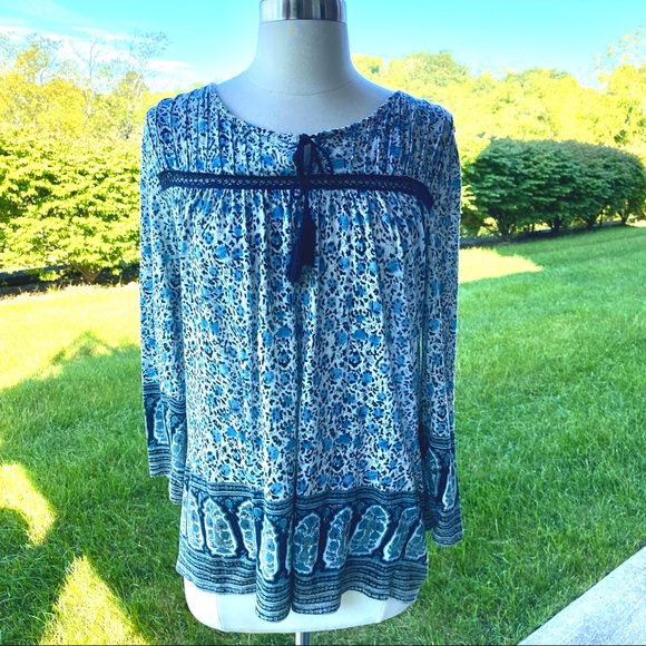 Lucky Brand Top - Picture 3 of 15